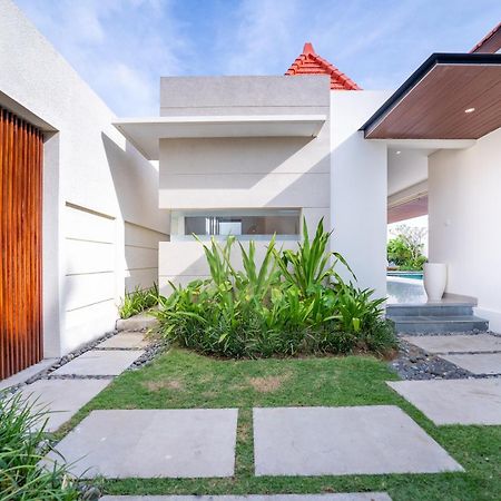 Fenosa Seminyak Villas By Nagisa Bali Buitenkant foto