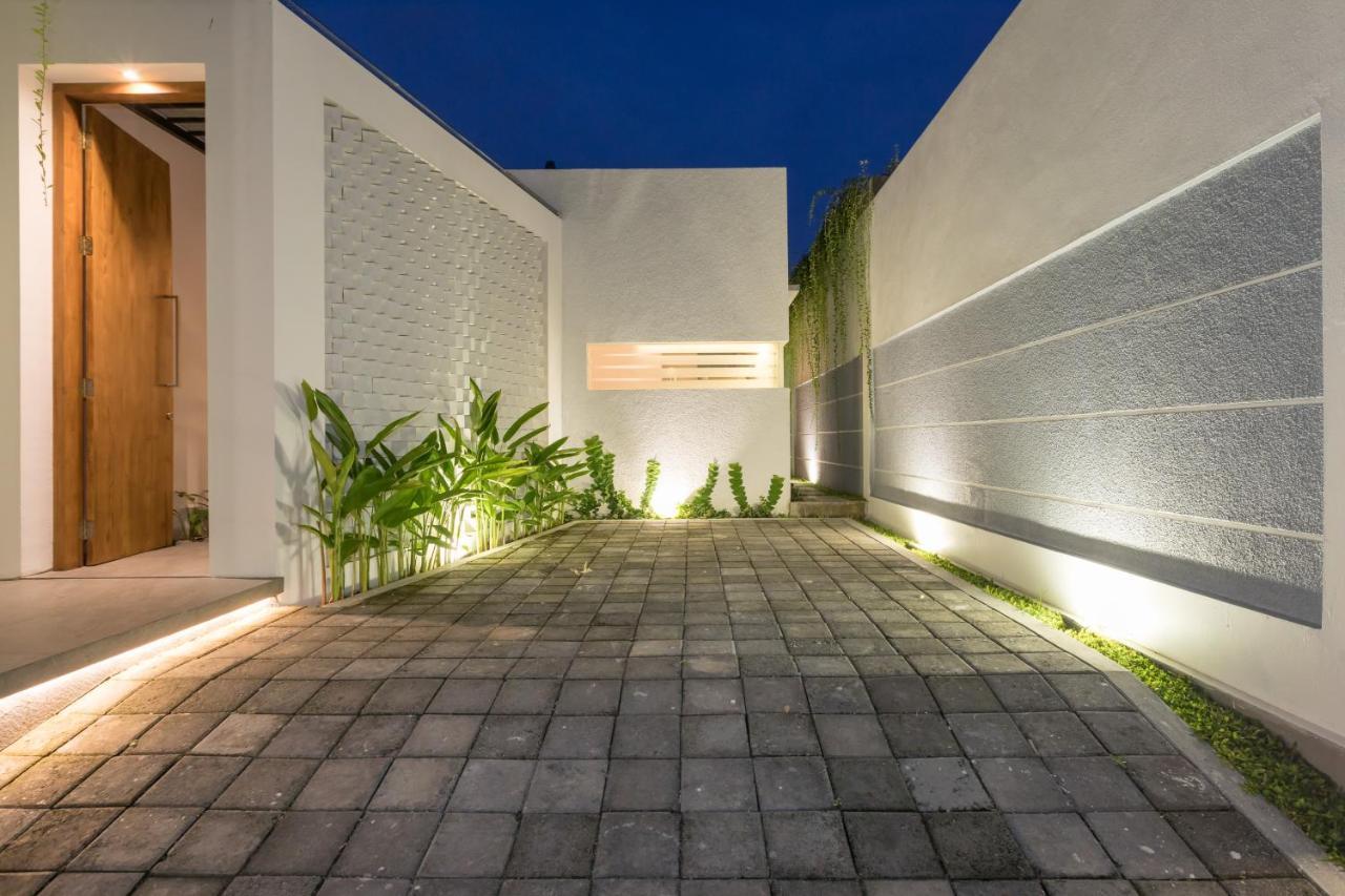 Fenosa Seminyak Villas By Nagisa Bali Buitenkant foto