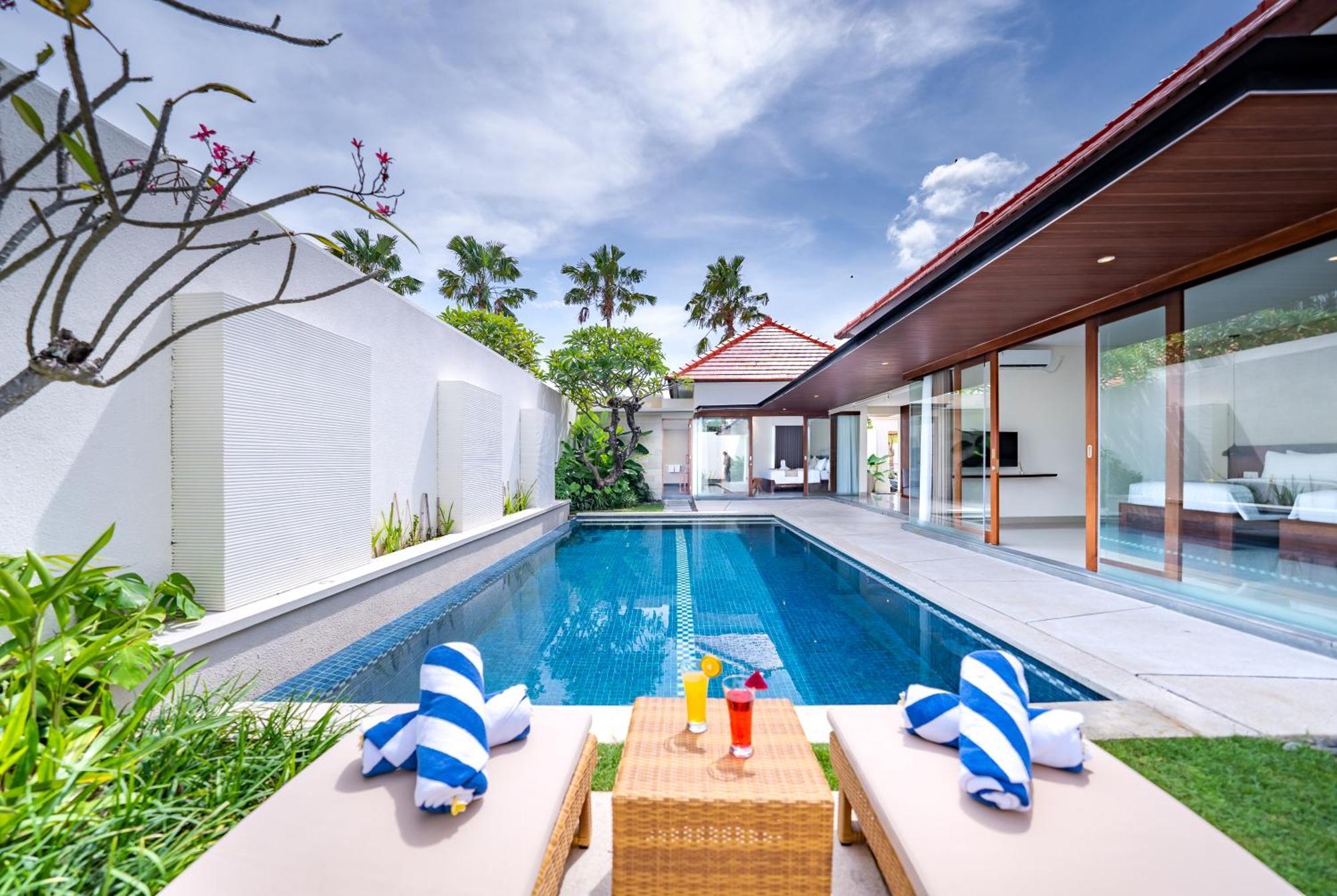 Fenosa Seminyak Villas By Nagisa Bali Buitenkant foto